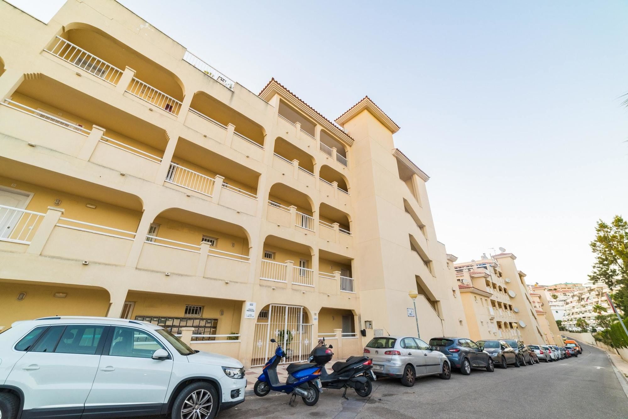 With One Bedroom, With Wonderful Mountain View, Private Pool Benalmadena